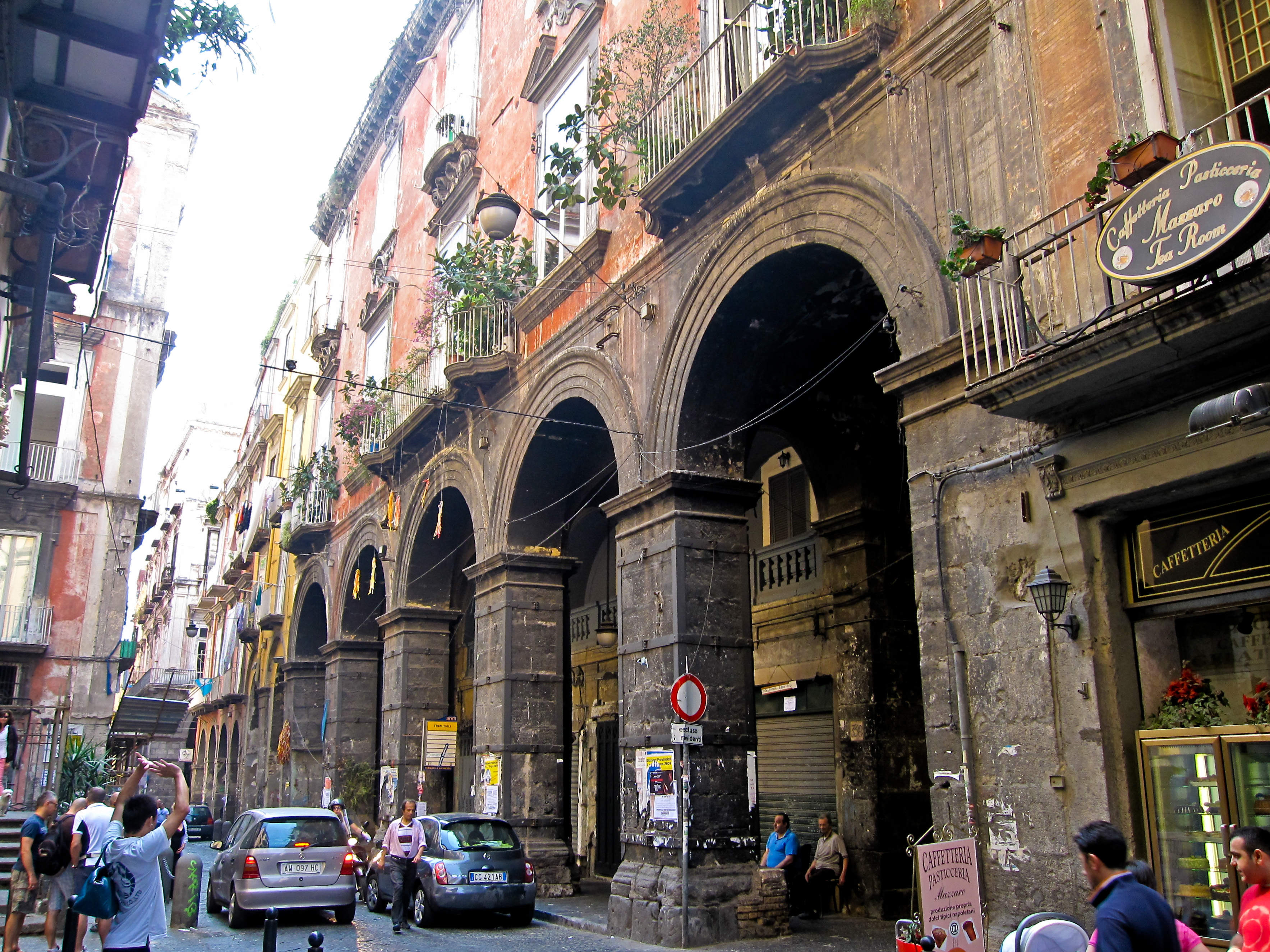 Via dei Tribunali